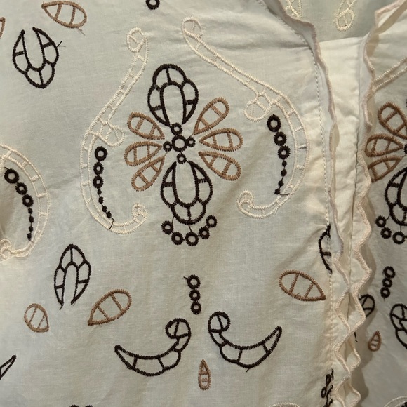 NWOT Cato Women's Multicolored Embroidered Blouse Size 22/24W - Picture 10 of 10